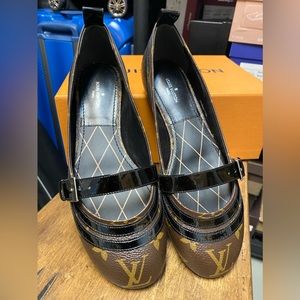 Louis Vuitton Flats